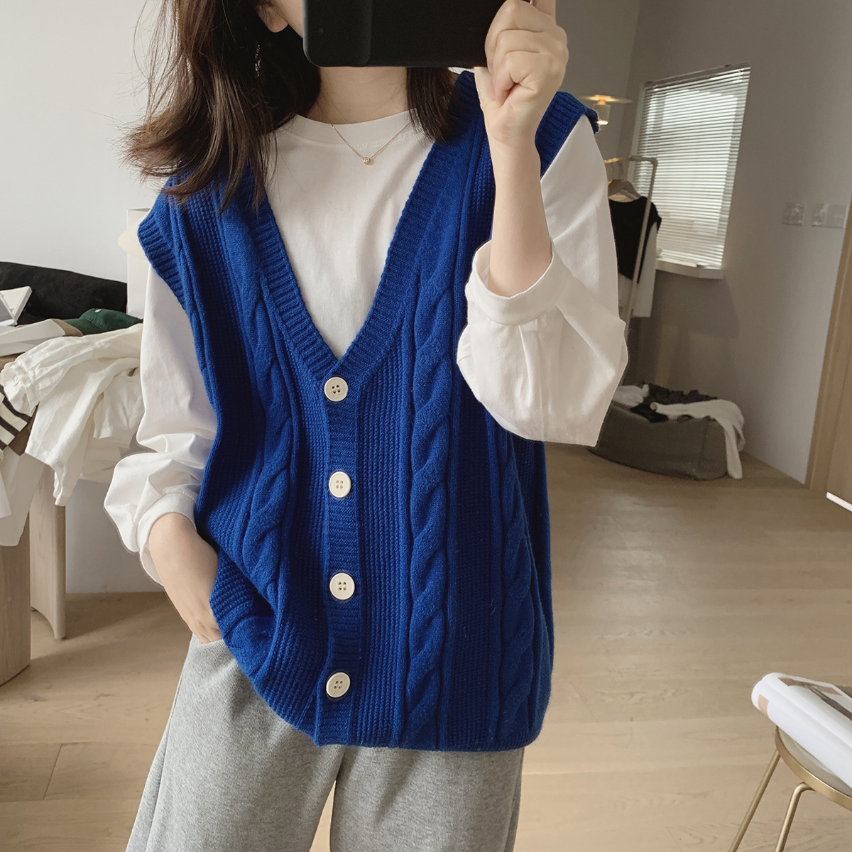 Base vest cardigan 15