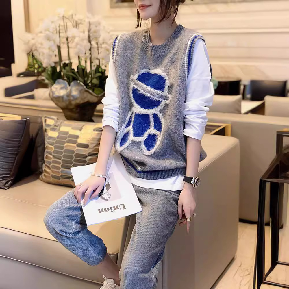 Gray Bear Knit Vest 7