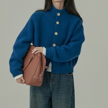 Soft and elegant knitted cardigan 10