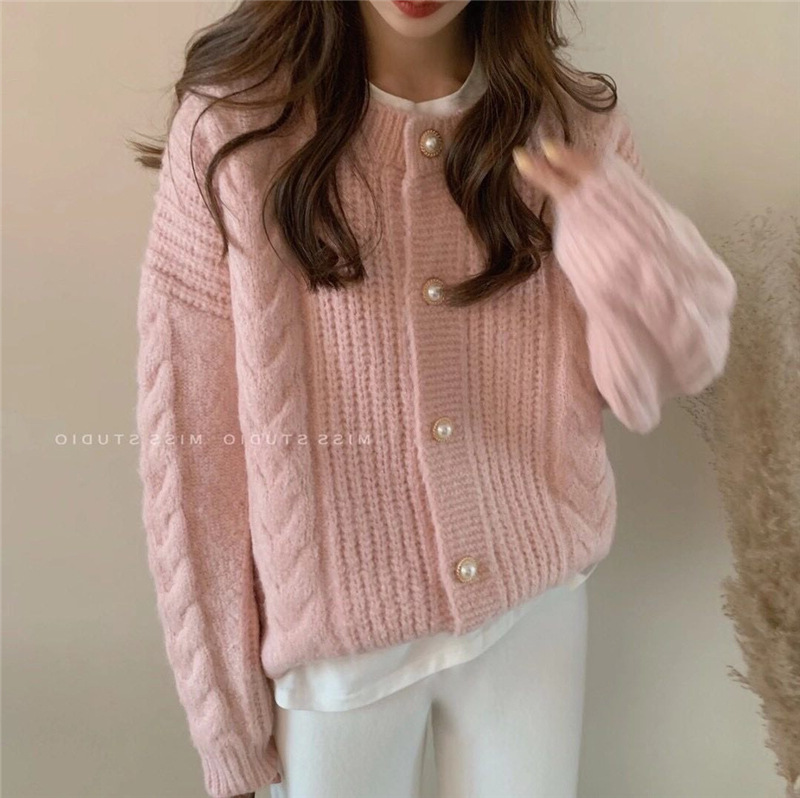 Soft and elegant knitted cardigan 10
