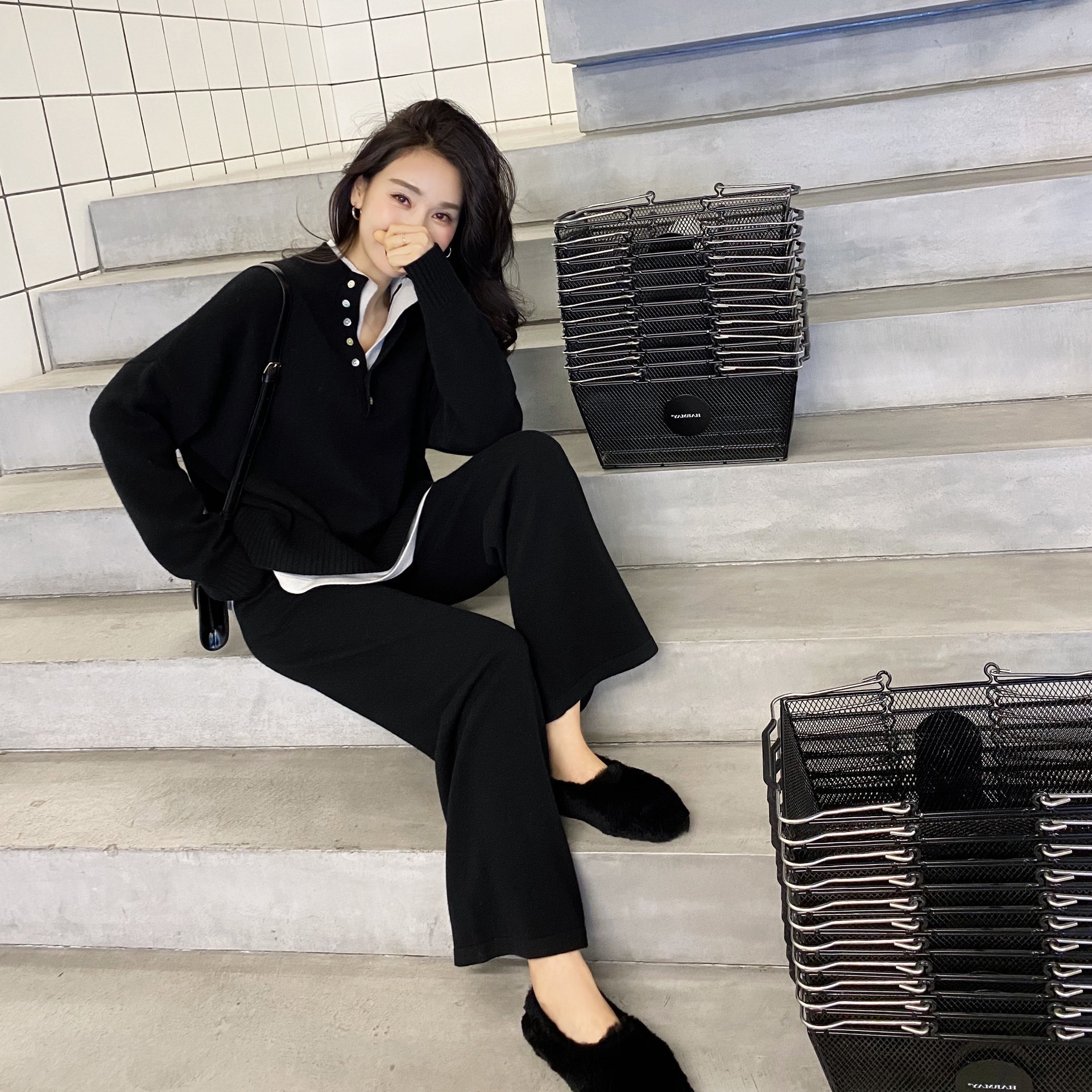 Soft knitted suit 14