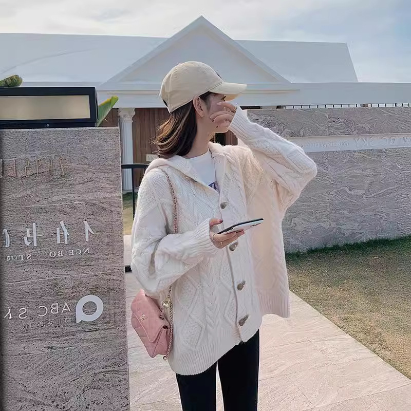 Vintage Hooded Knit Cardigan 8