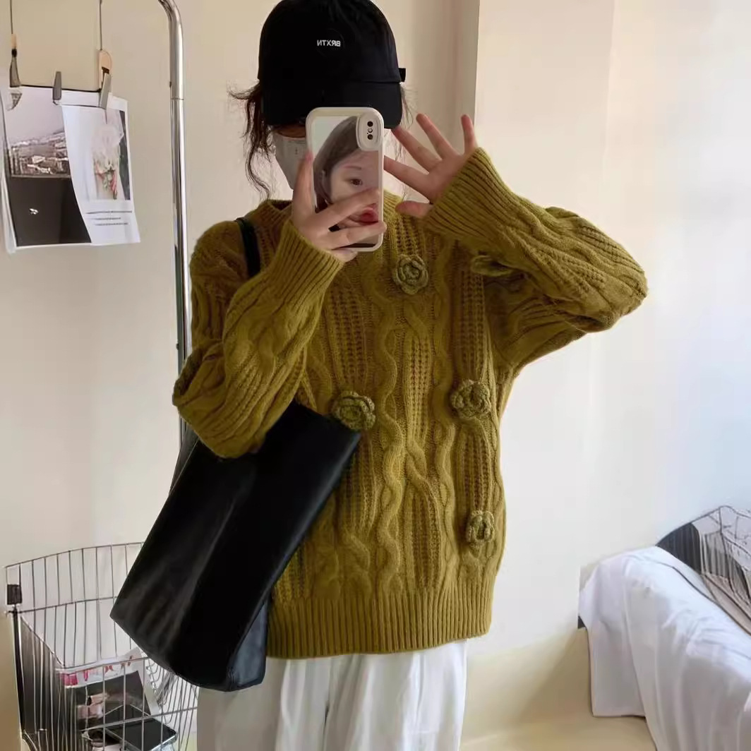 Crocheted raccoon fleece sweater 26 02