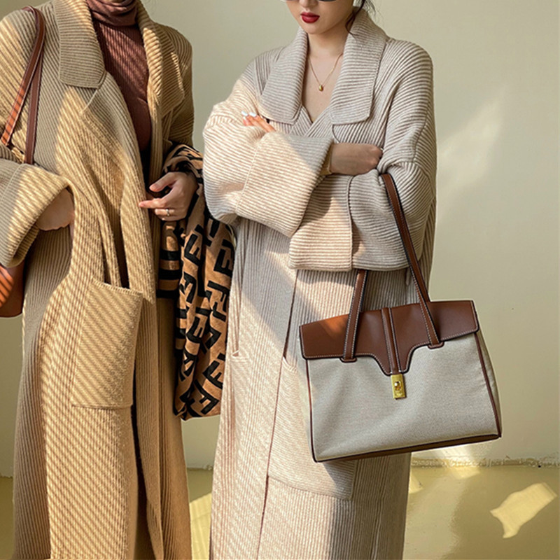 Loose knitted cardigan 39